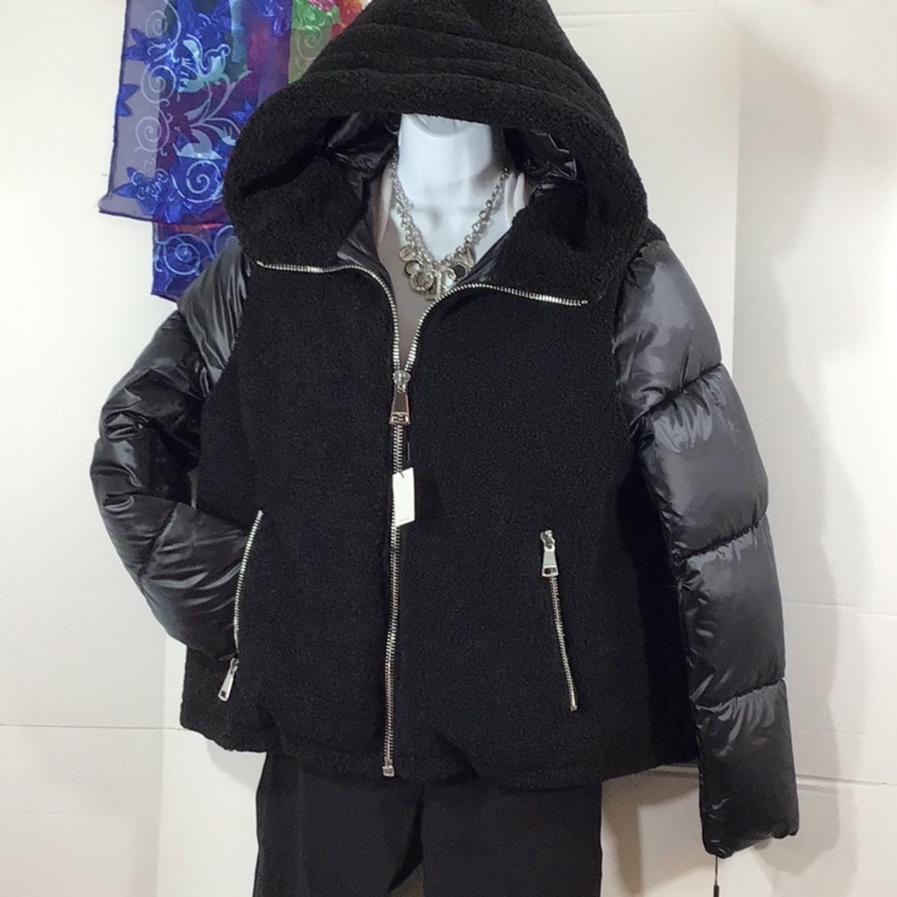 Calvin Klein black Sorona Aura puffer hooded jacket NWT M